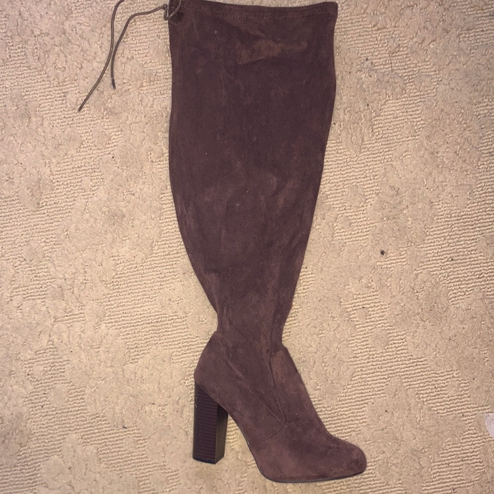 Forever 21 Brown, High-Heeled, Suede , Knee-High Boots.BRAND NEW